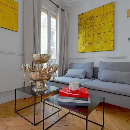 Apartment Large Luxury Flat Next To Champs Elysee Paris