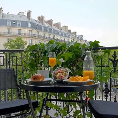 Large Luxury Flat Next To Champs Elysee Apartment *