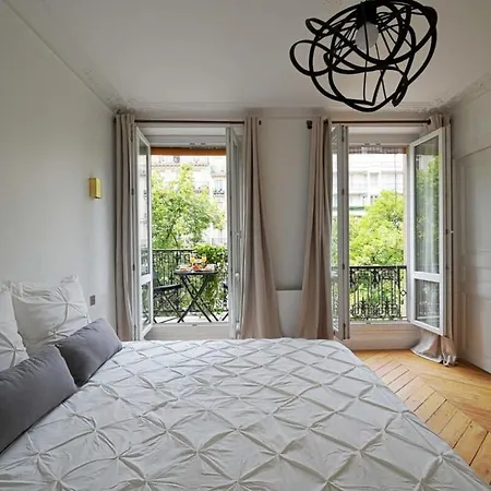 Διαμέρισμα Large Luxury Flat Next To Champs Elysee Παρίσι